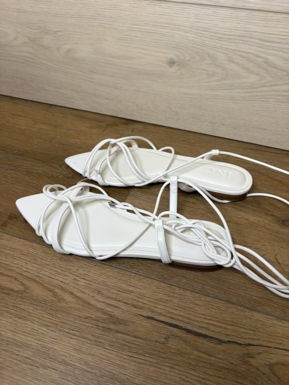 INC INTL Concepts Women Kharmaap Ankle Wrap Flat Sandals White Size 7M